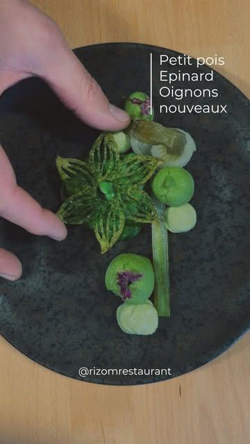 Le printemps dans l’assiette, les petits pois ouvrent cette série de plats qui accompagnera le menu actuel du mois de mai.

📆 Réservation:
065613876
https://rizom.reservation.barestho.com/