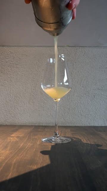 TOURNEE MINERALE 

Komkommer
Japan genmaicha 
Lava’s

Dit serveren wij bij noordzeekrab met koolrabi, yoghurt en komkommer

@desmetnl3 #tourneeminerale #kortrijk