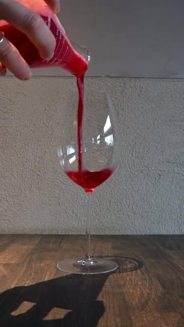 TOURNEE MINERALE 

rode biet
Pur-erh
Steranijs
Lacto pruim

Dit serveren wij bij onze duif met bimi rode biet en portobello

📽️ @siegfrieddesmet 
🍷 @desmetnl3 

#tournéminerale #alcoholvrij #drinkspecials