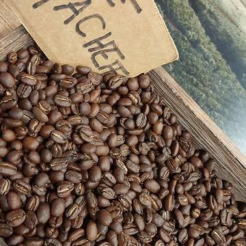 🌱New : Ethiopie Banko Gotiti Yirgacheffe,  score SCA 86,75🏆
🌱🌸Notes florales et de thé, arôme d'agrumes et acidité marquée, corps très soutenu 

#torrefactionartisanale #specialtycoffee #artisan #passion #transmission #cofferoasters #coffee