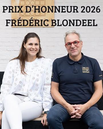 BRAVO @fredericblondeel ! Nous avons décerné à cet artisan chocolatier un "Prix d'honneur 2026", pour son engagement dans le métier. ADRESSE : rue de Ganshoren, 39 (Koekelberg)

Passion, engagement, partage, détermination, expertise. Voilà quelques mots pour résumer la carrière de Frédéric Blondeel, qui a toujours privilégié la traçabilité et la qualité des produits. Frédéric Blondeel est surtout un des ambassadeurs du bean-to-bar en Belgique, qui consiste à transformer les fèves de cacao en chocolat. A gauche, retrouvez sa fille Eloïse, qui s'occupe également de l'entreprise depuis 2020.

Si l'identité de Frédéric Blondeel s’est construite autour de ses pralines agrémentées d’épices, la gamme est aujourd’hui bien plus large : bâtons de chocolat, drops, tablettes, pâtes à tartiner, biscuits et même glaces. On vous invite à vous rendre dans le magasin et salon de thé, un véritable paradis du chocolat. 

Merci à nos soutiens pour l'organisation du "Concours des 10 meilleurs chocolatiers de Bruxelles" : @agronuts_manufacturing / @delgiro.be / @cafes_jjlooze / @entreprendre.bruxelles 

#chocolat #chocolate #beantobar #brussels #madeinbrussels