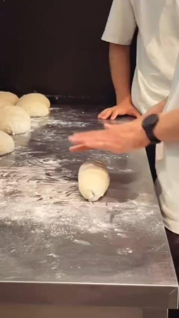 Workshopdata van april staan online! Samen zuurdesembrood, stokbrood of pizza maken? Allemaal mogelijk bij Broodbroeders 😘