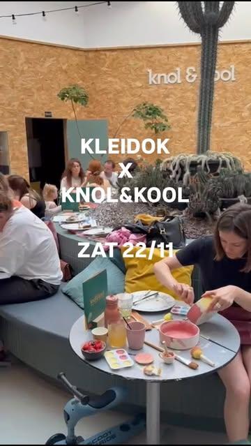 @klei_dok en @knolkool.gent slaan de handen terug in elkaar voor een 2e editie van het pottery painting buffet in Knol&kool. 🎨

Je leest het goed, creatief en lekker, de perfecte zaterdag voormiddag. 💕🌸
Voor iedereen toegankelijk en met heerlijk buffet inbegrepen! 

Schrijf je snel in via kleidok.be! ✨

🗓️22/11 - 9u
📍Heilige geeststraat 30, Gent

#pottenbakken #keramiek #workshopsingent #potterypainting #klei #ceramic #ceramics #ceramica #ceramicart #ceramicstudio #clay #clayartist #doknoord #pottery #potterystudio #potterylove #potterylife#metime #wheeltrowing #wheeltrownpottery #handmade #kleiatelier #clayatelier #kleidok
