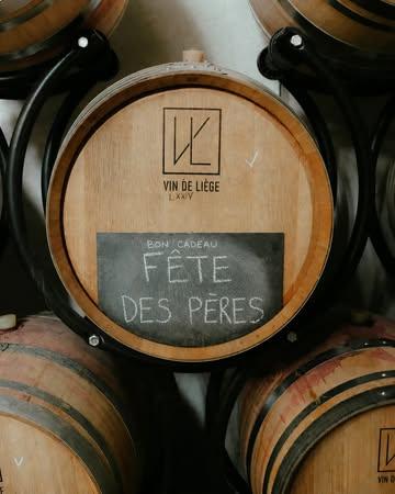La fête des pères arrive... et notre week-end portes ouvertes aussi 🍷

Du 12 au 14 juin, le chai ouvre grand ses portes et, honnêtement, on a rarement trouvé meilleure excuse pour passer un moment ensemble entre dégustations, balades dans les vignes et bouteilles à partager au soleil ☀️ 

Et si vous n’êtes pas là ce week-end-là, nos bons cadeaux sont également disponibles dès maintenant au montant de votre choix (le bon est utilisable en une seule fois).

Pour en commander un, il suffit de nous contacter par mail à info@vindeliege.be. Des versions papier sont également disponibles au chai si vous souhaitez venir les retirer sur place.

👉 Toutes les infos et inscriptions aux portes ouvertes via le lien en bio.