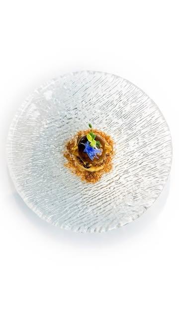 ♥️Restaurant - Hostellerie Saint Nicolas* HSN
Elverdinge (Ieper)
Chef Michael & Francky Vanderhaeghe
Gastvrouw Marieke & Sandra 
Gaultmillau 15,5/20
#gaultmillau #michelin #michelinguide #michelinstar #1starmichelin