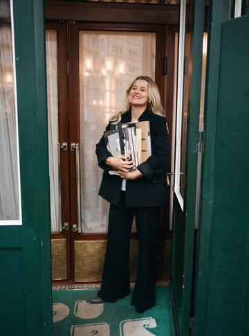 No algorithms, just hands-on research.
.
.
.
.
.
.
Photography @ambervanbossel 
Creative direction @lespetitespestes 
Setdressing @studio.stories