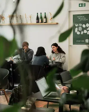 We handle the matcha, you handle the chill. 

Join us at Frank! 🖤 #frankbrussels