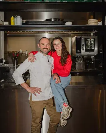Two locations, run by a couple, powered by a team. Marianne & Mathias are the passionate souls behind FRANK! 🔥  #frankbrussels