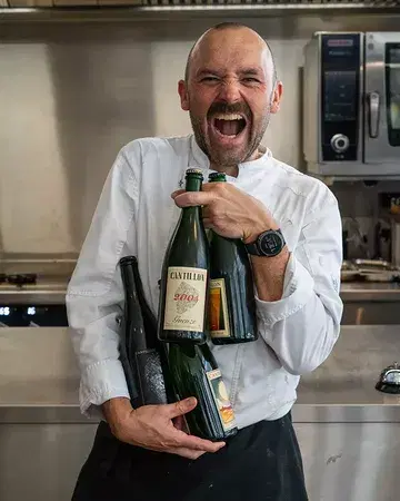 On June 12th, we’re teaming up with @brasseriecantillonofficiel to host a dinner at Frank. Expect rare bottles. Good people. Fun vibes 

*5 course menu : 50€ 
*Cantillon pairing 30€

Booking via our website ! See you there?