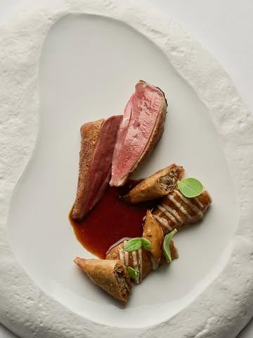 Nous sommes de retour. Plus motivés que jamais. 
Toute l’équipe du Château du Mylord est à nouveau en cuisine et en salle, prête à vous accueillir pour cette nouvelle saison.
Ces quelques jours de pause nous ont permis de revenir avec encore plus d’envie, d’énergie et d’idées.
Parce qu’au fond, notre moteur reste le même : faire évoluer cette maison, continuer à surprendre, émouvoir et faire plaisir.
Le nouveau menu est désormais en ligne sur notre site.
De nouvelles inspirations, de nouvelles émotions… et toujours cette envie de vous faire vivre un moment à part.
Et honnêtement ?
Nous avions hâte de vous retrouver. 🔥
Alors si vous cherchiez une bonne excuse pour revenir au Mylord… la voilà. 

—

We zijn terug. Gemotiveerder dan ooit. 
Het hele team van Château du Mylord staat opnieuw klaar in keuken en zaal om jullie te verwelkomen voor dit nieuwe seizoen.
Deze korte pauze gaf ons nog meer energie, ideeën en goesting.
Want uiteindelijk blijft onze drijfveer dezelfde: dit huis blijven laten groeien, blijven verrassen en emoties creëren.
Het nieuwe menu staat nu online op onze website.
Een levendige, gevoelige keuken die meer dan ooit rond het product draait.
En eerlijk?
We hebben honger. Honger om te creëren, te delen en jullie opnieuw te ontvangen. 🔥
Dus als je nog een reden zocht om terug te komen naar Mylord… hier is ze. 

Reserveringen | Réservations
☎️ +32 68 54 26 02
✉️ info@mylord.be
💻 www.mylord.be
📍 Ons adres | Notre adresse📍
Rue Saint-Mortier 35
7890 Ellezelles

📸 @anthonyflorio 

#restaurant #gastronomie #mylord #finecuisine #newmenu