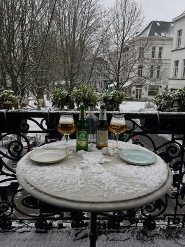 Morgen zijn we er weer! 
Het bier staat alvast koud 🥳
Reservations.
https://bookings.zenchef.com/results?rid=367617&pid=1001