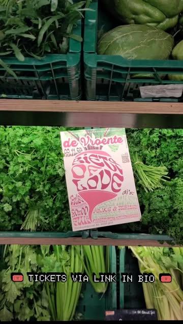 De winkel krioelt er van! DEZE ZATERDAG! nodigen wij jullie graag uit op de dansvloer. [TICKETS VIA LINK IN BIO: VVK €8 - ADK €10] 

Biets Of Love, voor iedereen die gedreven, bezield of geïnteresseerd is door/in bio(dynamische) landbouw en voedzame producten, ongeacht de leeftijd! Muziek voor elk wat wils, gebracht door onze eigen vroente DJ-talenten Nils {@platenruiter_mister_nilson}, Seppe voorziet de geluidsinstallatie, beter bekend als 'Soundsystem' {@creativdubs}, Felice & Juanita{@feliciakiejs  en @jannesdeschrijver}, en 'externe vriend van' Spiritual Sun {@thibault_versavel} 

@de_keukentafel voorziet heerlijke snacks (fingerfood), beter bekend als "lazy loaded fries" met verassende dips. Wij voorzien een biobar met een verscheiden aanbod drankjes, ook non-alcoholisch zoals de kombucha van micro-brouwerij @levuur_kombucha ! 

De opbrengst gaat naar de ontwikkeling van onze biodynamische boerderijen, @dezonnekouter , @ourobouros_cv en @kollebloem. 

Tot daar! 
Greets Of Love!