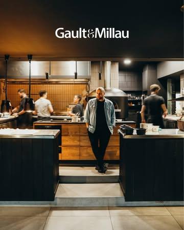 Merci au @gaultmillaubelgium de nous réitérer cette jolie note de 𝟭𝟳/𝟮𝟬, reflet d’une cuisine sincère, libre et ancrée dans la nature 🌿

Une cuisine qui cherche avant tout à raconter l’instant, à traduire le lien entre le produit, la main qui le transforme et l’émotion qu’il suscite ✨

La cérémonie de présentation du 𝗚𝘂𝗶𝗱𝗲 𝟮𝟬𝟮𝟲 fut, une fois encore, un moment fort : une journée de rencontres, d’échanges et de partages autour de ce qui nous unit : le goût, l’artisanat et la passion du métier 🤝

Félicitations à toutes les équipes du TOMA, dont le travail et la sensibilité donnent chaque jour vie à notre cuisine 💛

Et bravo également à nos confrères et consœurs – nouveaux venus ou fidèles présents parmi les établissements du Guide – qui font rayonner la scène culinaire belge 🌿

—
𝑇ℎ𝑜𝑚𝑎𝑠 𝑇𝑟𝑜𝑢𝑝𝑖𝑛