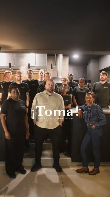 🎬 3 questions aux chefs 👨🏻‍🍳 #9 @toma_liege 
On parle producteurs, tartines et nudistes 😂 
@thomas.troupin nous emmène dans ses coulisses et me fait l’honneur d’un dressage à 4 mains 🙌🏻