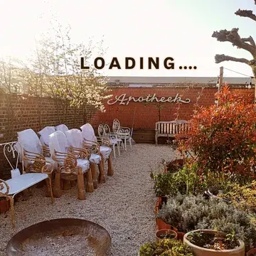 HET IS DAN ÉINDELIJK ZOVER!
VANAF MIDDEN MEI VERWELKOMEN WE JULLIE GRAAG OP ONS TERRAS IN DE TUIN 🌸🏵️💮🪷