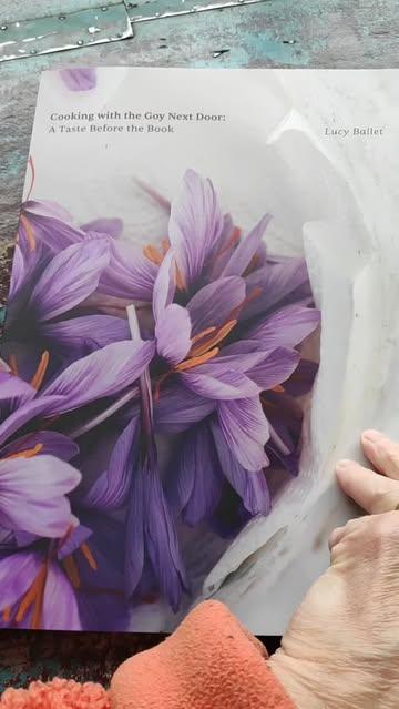 🙏📚🙏🙏🙏📚🙏
.
#belgischesaffraan #safranbelge #booklove #chefs
.
.
📚🙏📚📚📚🙏📚

@lucyballet.art 
@brunodevos
@hopperandfuchs 
@chef_tulli 
@cookingwiththegoynextdoor 
@zwartopwit