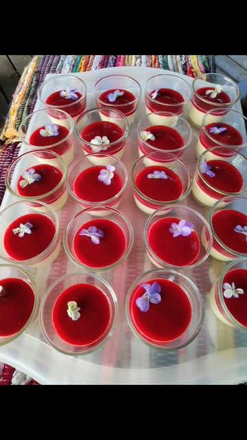 Mag het ook mooi zijn (naast lekker)? 😎
.
Gezelligheid, samen-tijd, slim(mer) worden, genieten,...
.
Een eigen programma kiezen?🤟
.
YES, WE CAN!✨
.
Des visites guidées dans la nature? Eh oui! 🌸
.
Envoyez-nous un email : linda@belgischesaffraan.be 
.
#belgischesaffraan #groepsbezoeken #safranbelge #guidedtours #teambuilding 
.
Check onze website
www.belgischesaffraan.be 
.
🙏🌸🙏🌸🙏