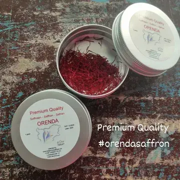 We zijn heel erg trots en blij dat we u onze nieuwe Premium Quality 'Orenda ' saffraan kunnen aanbieden. Omdat we midden 2025 zowat in 'saffraannood' kwamen, vanwege de stijgende vraag naar onze saffraan én omdat oogst '24 niet geweldig was, zochten we naar een oplossing. We namen uiteindelijk contact met de Bulgaarse saffraan producenten associatie en we begrepen mekaar snel. We wilden geen internetbestellingen doen, maar de saffraan, het productieproces én de mensen erachter ontmoeten. Omdat we dezelfde werkwijze zochten zoals wij het hier doen. We reisden naar Sofia en ontmoetten 5 geweldige saffraantelers op onze rondrit. En dus kunnen we u de allerbeste saffraan kwaliteit aanbieden. Check onze site/webshop.
.
🙏❤️🙏❤️🙏❤️
.
Link in bio.
.
Bedankt Bert Provoost en GVA voor het mooie artikel!
.

We are extremely proud and delighted to be able to offer you our new Premium Quality ‘Orenda’ saffron. As we were facing something of a ‘saffron shortage’ in mid-2025 – due to the rising demand for our saffron and because the 2024 harvest wasn’t great – we set about finding a solution. We eventually got in touch with the Bulgarian Saffron Producers’ Association and we quickly found common ground. We didn’t want to place orders online, but to get to know the saffron, the production process and the people behind it. Because we were looking for the same approach as we use here. We travelled to Sofia and met five wonderful saffron growers on our tour. And so we can offer you the very best quality.
.
#belgischesaffraan #belgiansaffron #bulgariansaffron #orendaquality