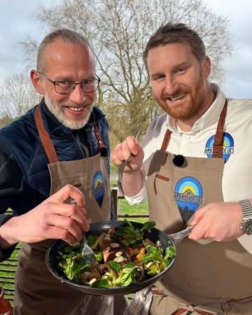 Hello les amis 😃🐟

Ce samedi dans #LesAmbassadeurs, je vous fais découvrir la pisciculture @mathonetsa 🎣

Et en fin d’émission, je vous concocte un cordon bleu de truite 😋 

Alors, rdv ce samedi 29 mars à 13:35 😃

@rtbf #lesambassadeurs #rtbf #truite #pisciculture #cordonbleutruite #recettetruite