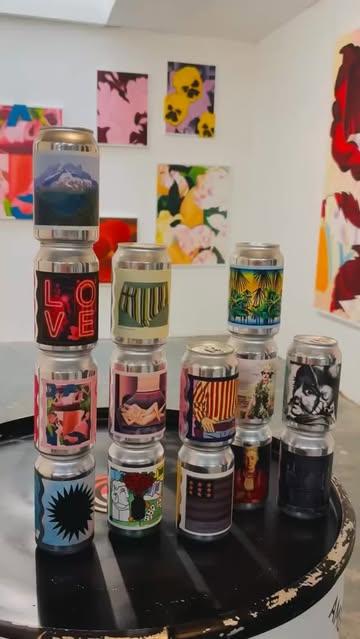 🖍️ How do we collaborate with artists and how do we pay them?

Farrell explains everything.