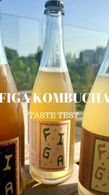 Still recovering from how GOOD this @figa_kombucha taste test was! 🧡🤯
Artisanally brewed, unfiltered, unpasteurized, and 100% additive-free 🍃✨
We tasted 3 stunning flavours:
🌸 Jasmine – light, floral & citrusy, perfect with white fish or soft cheeses 🧀🐟
🥭 Milky Oolong – creamy texture with peach & lychee notes, great with cheese and fruit 🍑🍓
🔥 Lapsang Souchong – deep smoky vibes, amazing with smoked meat, fish or blue cheese 🥩🧀
So complex, so refined, we’re OBSESSED!
Haven’t tried them yet? Now’s your chance 💥
Get it in Ghent at @objectsandsounds 🎶

#Publiciteit #FigaKombucha #NaturalFermentation #UnfilteredGoodness #KombuchaLovers #NoAdditives #FlavorExplosion #ArtisanDrinks #CheesePairing