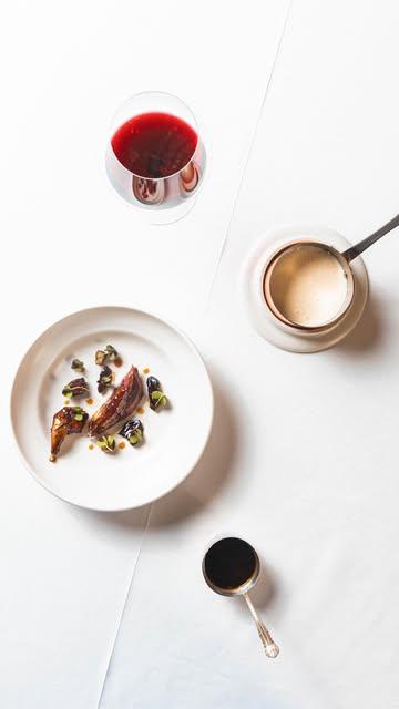 [Flash back]
.
Cuisine radicale 
.
Merci @anthonyflorio et @florian_dmrg d’avoir capturé notre vision 
.
#lamirande #michelinstars #gaultmillau #food #bestchef  #laliste #bestdiscovery #lemeilleurresteàvenir
