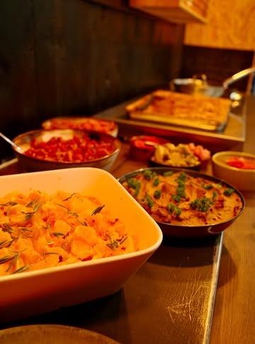 This is not your avocado toast brunch.

Our Sunday table exists as an alternative to the usual brunch script. No bacon-and-eggs routine, no recycled café classics. What we serve is a living snapshot of what fermentation, seasonality, and collaboration can look like when they’re taken seriously.

Each week, the brunch is built from plant-based products, ancestral techniques, and the work of people who shape flavour rather than follow it. It’s a table where preservation meets creativity, where acidity, depth, bitterness, sweetness, and umami all have a place.

This Sunday’s spread included:
Soljanka
Classic kimchi
Pickled radishes
Carrot achar with ginger and spices
Walnut spread
Vegan pâté
Shio koji–marinated carrots
Mandarin and clementine salad with lemon cheong and Italian umeboshi
Japanese cucumber salad
Miso-marinated Brussels sprouts
SHoyu Glazed and caramelised aubergines
Fresh sourdough bread
Bergamot and green tea kombucha

Every dish comes out of the ecosystem we’re building together at the @urbanfermentorybxl with contributions, ideas, and products from @coopains_brood , @nuufood.be , @atelier_kuukuu, @shadowreapers.food , @scob.brewery , @malyce.hydromel , @felfel.brussels , and others moving through the space.

This brunch changes every week, following the seasons, the ferments that are ready, and the people involved. It’s meant to be exploratory, generous, and a little unexpected.

If that sounds like your kind of Sunday, you can book the next one here:
https://www.fermenthings.be/product/brunch/

Come hungry, come curious.