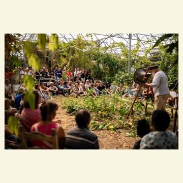 🌱 A day rooted in soil, stories & togetherness.
Here’s a glimpse of the many hands, hearts and voices that made Soilmates come alive.

Infinite gratitude to everyone who joined, created, cooked, danced, shared, built, dreamed, rooted & grew with us. 🌍💚

This is more than an event — it’s a movement carried by soilmates of all kinds.

📸 @liesengelenphotography 

@mondedesmillecouleurs 
@hellehraqs 
@soilmates.movement 
@erik.eloy 
@natural.cocooning 
@eatmosphere_ 
@mrslove_valentinagatti 
@wimopbrouck 
@ik_maak_anders_iets 
@entrenousbxl 
@plant.a.pizza 
@eatlove_gent @elmo.gent
@elvire_delanote 
@liesengelenphotography 
@bc_asm @leem.works 
@tooparchitectuur 
@vzwdeweij 
@koffiehoorens 
@glace_cremoir
@gerumdujardin
@steven_desair
Claron McFadden 
Leader Westhoek 
And all volunteers ♥️