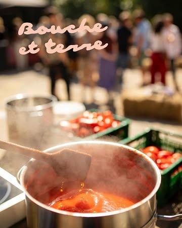 Les bonnes choses prennent du temps. So does our programme. What we can tell you: Er is vuur, il y a de l'eau, er is eten, there will be movement, music and things made by hand, Et oui, il y aura des tomates. Can't wait to know more? Neither can we. Stay tuned — we'll drop it like it's hot

Reserveer nu. Limited tickets. Unlimited experience. bouche-terre.be

Curated by Ceci est Passata & Le Monde des Mille Couleurs. Rooted together with Leader Westhoek.