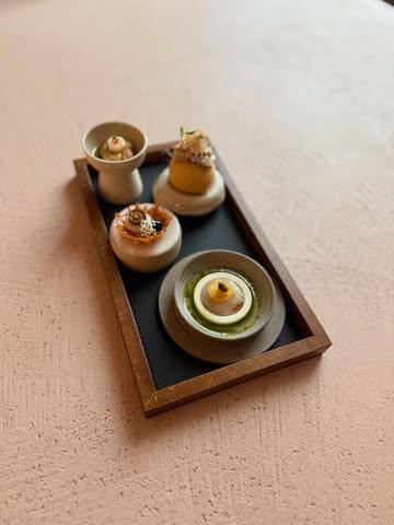 This was our winter menu 

• a selection of welcoming snacks 
• North sea crab, plankton, granny smith 
• Belgian Endive, winter truffle, vin jaune 
• Brill, squid, young cabbages, roasted yeast 
• Langoustine XO 
• Venison, foie gras, beetroot & cassis 
• Jerusalem artichoke, Venezuela 72%, kalamansi
• Mandarin, yuzu, green cardamom 

#thisisrebelle