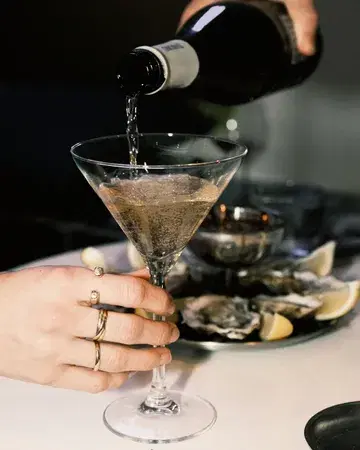 FREE DELIVERY ON ALL WEBSHOP ORDERS IN BE

Tournée minérale is coming to an end. 

But that doesn't stop you.
Nothing's stopping you.

Except maybe a delivery fee.

Lucky for you, we removed that little inconvenience for the rest of February on our webshop.

Clever pleasure. Delivered.