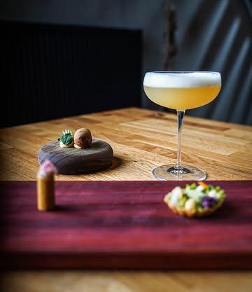 Suite à des annulations de dernière minute, il nous reste des disponibilités pour ce soir ! 🍽️
Si vous souhaitez passer une soirée gourmande chez nous, réservez vite votre table ! ✨