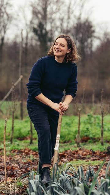At @de_keukentafel, the field decides what's for dinner. 

And that is exactly where creativity begins.

@annawynants and her sister Jozefien brought a piece of conventional farmland back to life in a regenerative way: cover crops, compost, agroforestry, rotation, and no plowing. 

In an old barn beside the field, twenty guests at a time sit down to a tasting menu grown entirely on the farm, but only after walking the rows to see where the food is grown.

Since summer 2025, every single vegetable on the plate has come from their own land.

For Anna, that is the joy of being a chef: standing in the harvest and choosing, each day, what to create with it.

🔗This is just a small excerpt from the conversation with @deep_seed_podcast. For the full interview and Anna’s story of how the shortest supply chain in the world begins in the garden, watch the full episode via the link in bio.

✍️ Written by @top50farmers and @helianthi_ 

#top50farmers #AnnaWynants #top50farmers2026 #DeKeukentafel #t50f2026 #T50F #regenag #regenerativeagriculture #regenerativefarming #soilhealth #knowyourfarmer #futureoffarming #europe #belgium