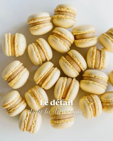 Nous recrutons un(e) Commis de cuisine / Chef de partie

📍 La Table L – Louvain-la-Neuve

À La Table L, nous croyons qu’une grande cuisine naît avant tout de la passion, de l’exigence et de l’esprit d’équipe.

Notre restaurant bistronomique, situé au cœur du Musée L, met en valeur les producteurs locaux, les produits de saison et une cuisine créative, entièrement faite maison.

Afin de renforcer notre brigade, nous recherchons un(e) Commis de cuisine ou un(e) Chef de partie.

Votre profil

Vous êtes :

* Passionné(e) par la cuisine et les beaux produits.
* Rigoureux(se), organisé(e) et réactif(ve).
* Curieux(se) et désireux(se) d’apprendre et d’évoluer.
* Capable de travailler en équipe dans une ambiance dynamique.
* Soucieux(se) du détail, de la qualité et du respect des produits.

Une première expérience est un atout, mais votre motivation, votre personnalité et votre envie de progresser feront la différence.

Vos missions

* Participer à la mise en place quotidienne.
* Préparer et envoyer les plats durant le service.
* Gérer votre poste avec autonomie selon votre niveau.
* Réceptionner et ranger les marchandises.
* Respecter les normes d’hygiène et de sécurité (HACCP).
* Participer à la création et à l’évolution de la carte aux côtés du chef.

Ce que nous proposons

* Un CDI (ou autre contrat selon votre profil).
* Un horaire sur 4 jours par semaine.
* Deux week-ends complets de repos par mois.
* Une cuisine moderne, créative et tournée vers les producteurs locaux.
* Une petite équipe où chacun est écouté et peut évoluer.
* Une formation continue et des responsabilités adaptées à votre progression.
* Une rémunération attractive selon votre expérience.

Pourquoi nous rejoindre ?

Parce que nous recherchons avant tout une personne qui partage nos valeurs : le respect des produits, l’humilité, la bienveillance, l’esprit d’équipe et l’envie de toujours progresser.

Si vous souhaitez intégrer une maison en pleine évolution, où la créativité et la qualité sont au cœur 