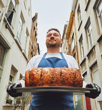 Homemade porchetta alla nonna 

At our deli, it’s all about authentic flavors and a passion for craftsmanship. Our porchetta, crafted using grandma’s old recipe, is a true taste sensation! 

With a perfect blend of wild herbs and a secret mix of spices, this sandwich is a delight for your taste buds. It’s no wonder it’s our second best-selling sandwich and favorite of sous chef Ian!

You can now purchase our delicious porchetta by the 100g are complete roast! Whether you want to add it to your favorite sandwich or enjoy with friends, we’ve got you covered!

Info@quitefrankly.be