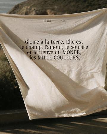 EARTH DAY, NEW WEBSITE & VISUAL POETRY 🌞There is no earth like this, so this must be the earth. Gloire à la terre. Elle est le champ, l’amour, le sourire et le fleuve du monde, des mille couleurs. @mondedesmillecouleurs #permaculture #foodforestry #wildfarming #artwork #webdesign 🌞