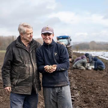 Ik doe dit ni omdat mijn grootvader het zo deed. Ik doe het omdat het werkt.

Die kennis van vroeger helpt mij vandaag betere keuzes maken.