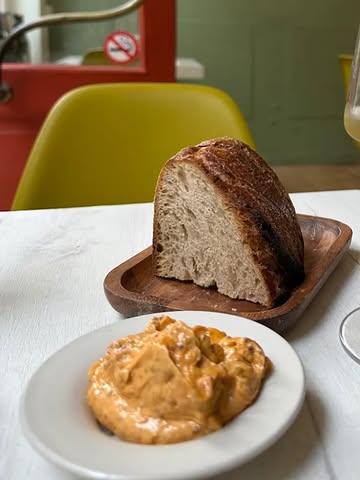 🧈🧈🧈
Since you’re all losing your minds over this butter…

Yes, rayu’s in there.
Yes, fermented miso’s in there.

The rest of the recipe stays a state secret. Obviously.
Bread never stood a chance.