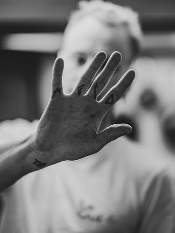 Time to disappear. 22/02 — 09/03.

Le Oui is closed for two weeks.
Partly vacation - partly obsession.

France. Farms. Producers.
Knocking on doors. Tasting everything.

Back soon with new flavours, new ideas and probably a few things fermenting.

See you on the other side.