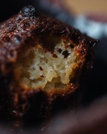 Le cannelé, le pain de Nicolas et le beurre fumé, les seules chose immuables à la cuisine de Nicolas😍…
Et en même temps on n’a plus le choix, vous nous feriez la tête s’ils n’étaient plus là ! 
🥳On va préparer le jardin et la terrasse (fermeture du 20/04 au 01/05) pour vous éblouir cette été 🌞… et peut être un peu se reposer 😂

Il reste quelques tables ce week-end… foncez après ça sera trop tard🤷‍♀️