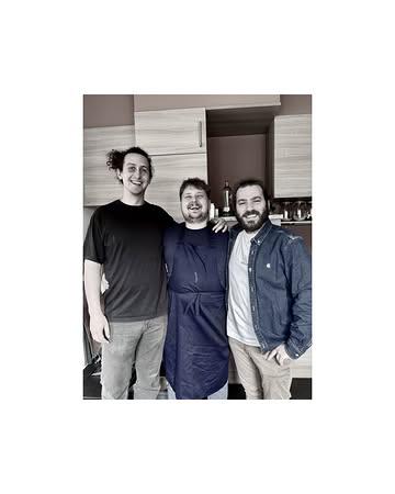 🌫️
 .
Synergie 

@mizu.sake.liege @@les_epicurieux_liegeois 
@antoine_santucci_