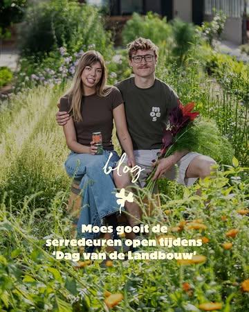 SAVE THE DATE! 
Op zondag 13 september 2026 gooit Moes de serredeuren open voor @dagvandelandbouw! 🎉🌿

Kom langs en ontdek van dichtbij hoe wij onze kruiden op maat telen. 

Benieuwd naar het verhaal achter onze deelname aan dit initiatief van @boerenbond.be en @landelijkegilden?
👉 Klik op de link in onze bio (@moes.be) en ga eens door onze blog!

#dagvandelandbouw #kruiden #herbfarm #boerenbond #landelijkegilden