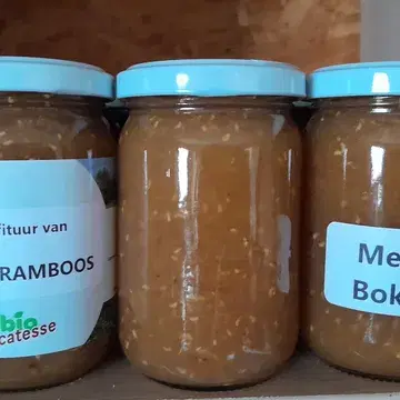 Trio met gele framboos