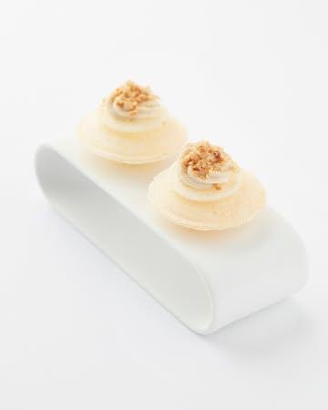 Parmezaan . Appel . Pinda

 #filipclaeys #northseachefs #brugge #gastronomy #sanpellegrino_be #dsautomobilebrussels
