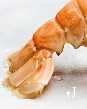 Deze top langoustines kunt u nu proeven in ons nieuw menu!

Enjoy these superb langoustines on our new menu!

 #filipclaeys #northseachefs #newmenu #seasonal #summer #finediningexperience