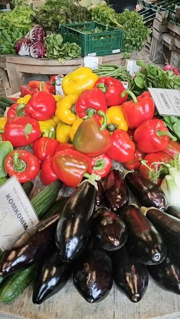 Voor elk wat wils: heerlijke groenten, fruit en zuivel bij Koolmees te Ichtegem. Kom lokaal shoppen bij ons.

Vrijdag: 15u-18u30
Zaterdag: 10u-12u
Zondag: Veemarkt Brugge