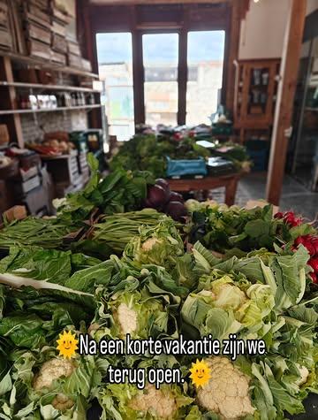 Dit weekend terug open:
Vrijdag: 15u-18u30 
Zaterdag: 10u-12u
Zondag: Veemarkt Brugge 
Biologische boodschappen doe je bij ons. 💚