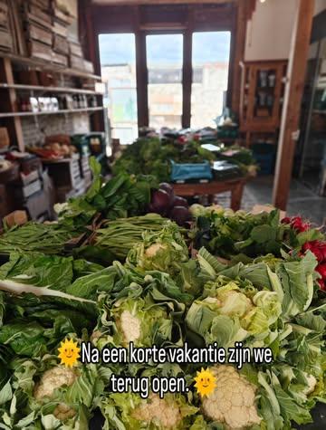 Dit weekend terug open:
Vrijdag: 15u-18u30 
Zaterdag: 10u-12u
Zondag: Veemarkt Brugge 
Biologische boodschappen doe je bij ons. 💚