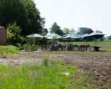 Zet het verlof in op ons terras. 

#VerschilFarmToTable #GaultMillau #GaultMillauBelgium #FarmToTable #verschilnaturelle #foodie #freshproduce #localfoodlover #sustainablefood #farmersofbelgium #seasonaleats #michelinguide