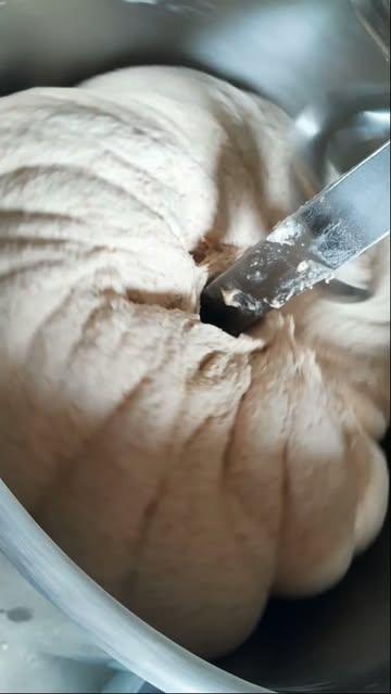 Nog één weekje bakken en dan tijd voor verlof!

De oven gaat aan op woensdag, vrijdag en zaterdag, bestellen kan via www.burenbrood.be.